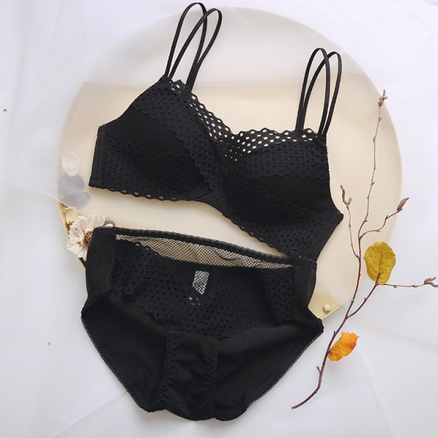 Fashion Women Sexy Hollow Striped Lace Seamless Push Up Bra Set - FabFemina