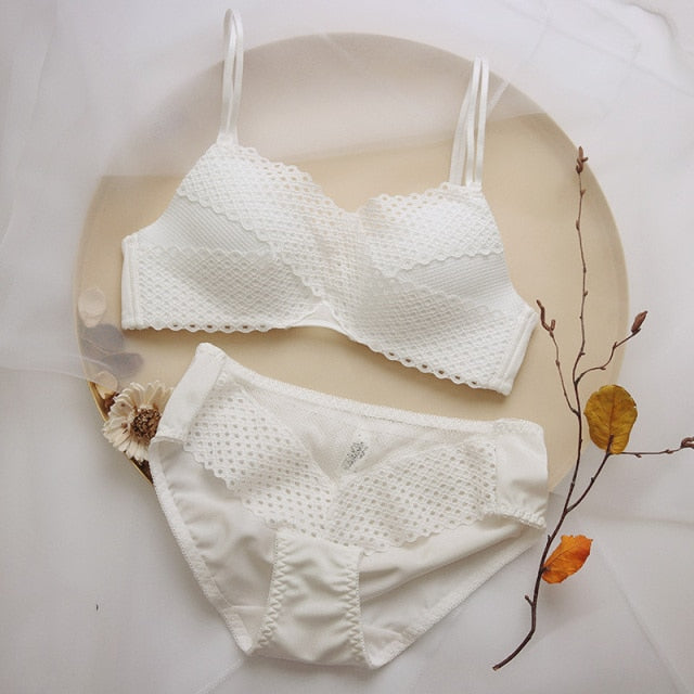 Fashion Women Sexy Hollow Striped Lace Seamless Push Up Bra Set - FabFemina